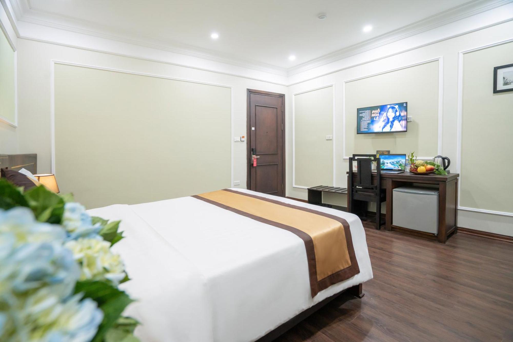 Ha Noi Lake View Hotel & Travel Ханой Экстерьер фото