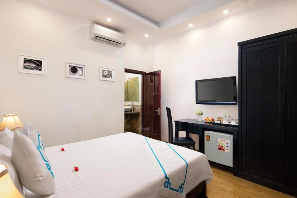 Ha Noi Lake View Hotel & Travel Ханой Экстерьер фото